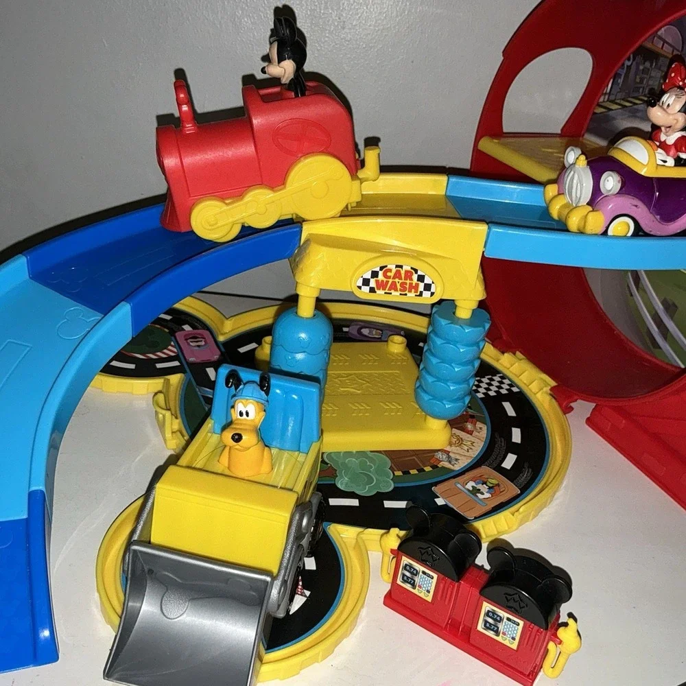 Disney‎ Junior Mickey Stow 'N Go Garage Tracks Case Roadster Racers Minnie Car
